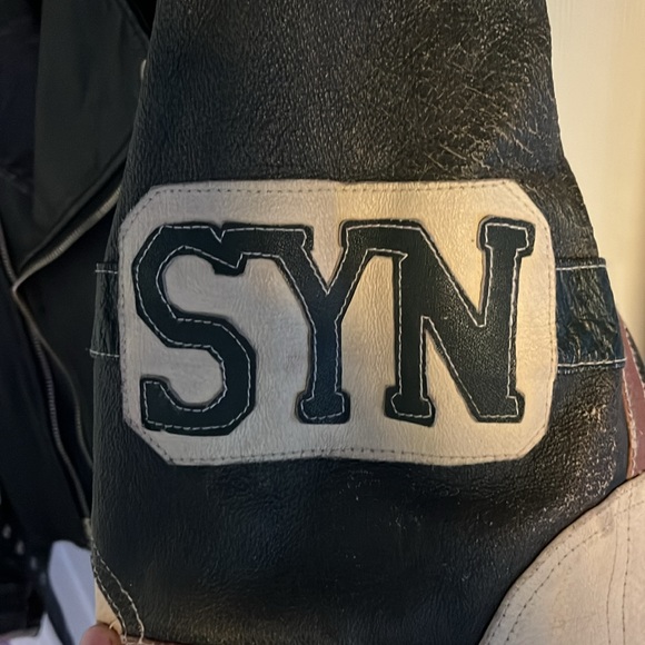 VINTAGE 90’s Distressed Leather Motorcycle Jacket - Picture 4 of 7